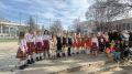 Коледен благотворителен базар обедини училищната общност в името на доброто. - ОУ Проф. Иван Батаклиев - Пазарджик