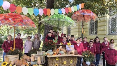 Споделен проект на учениците на госпожа Влахова от IV А клас, който обедини наука, математика, труд и много любов! 5